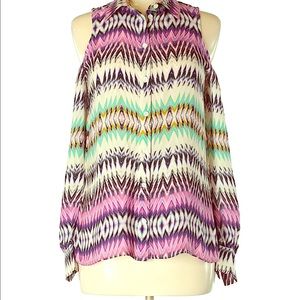 ***SOLD*****Parker cold-shoulder blouse!